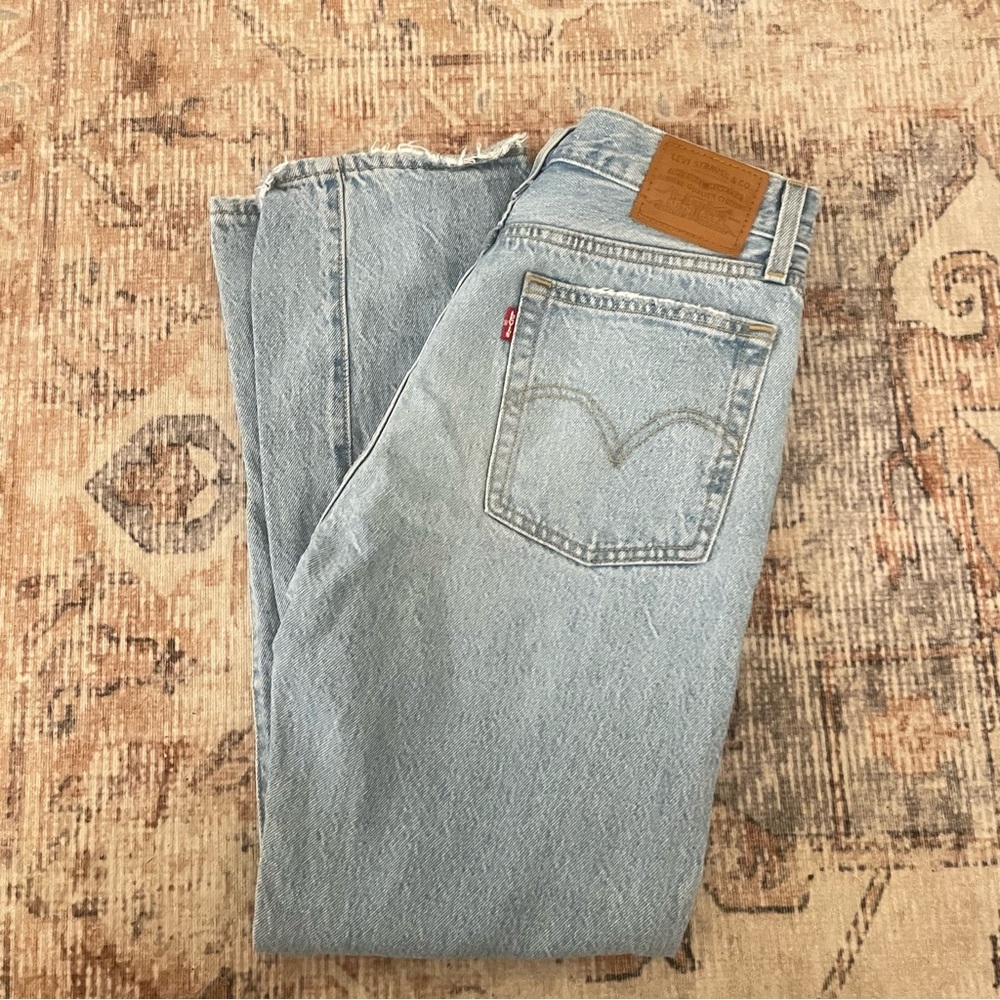 Wedgie Straight Levi Jeans